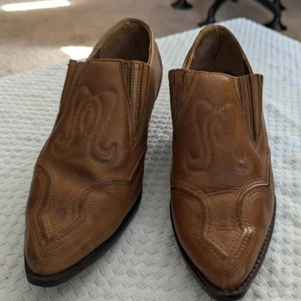 Maine Woods Tan Ankle Booties